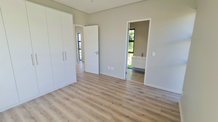 4 Bedroom Property for Sale in Baron View Western Cape